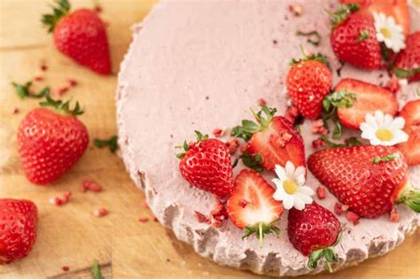 25 Stunning Vegan Strawberry Dessert Recipes You Ll Love