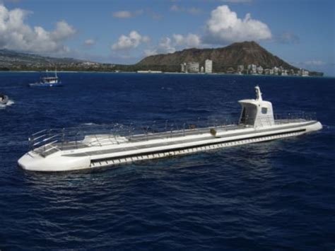 Waikiki Atlantis Submarine Undersea Adventure From Hilton Pier Oahu