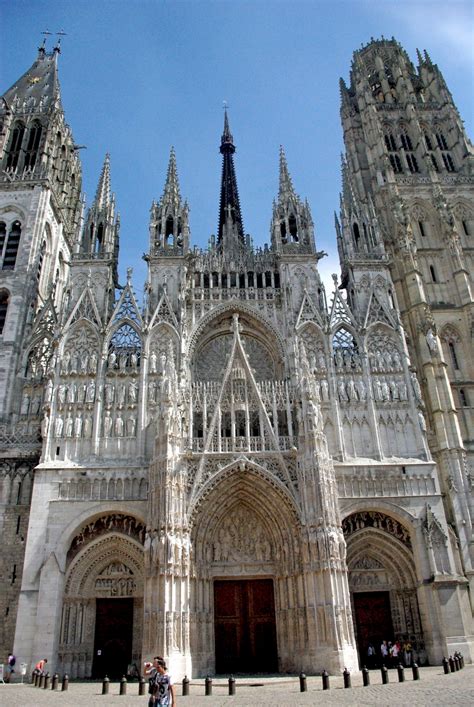 Explore Rouen Cathedral, France tallest church! - French Moments