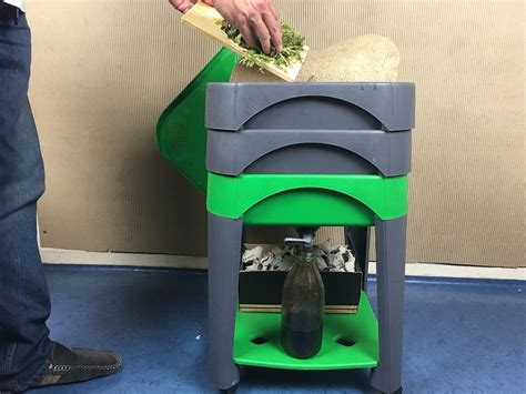 Composter facilement en appartement avec le lombricomposteur d intérieur