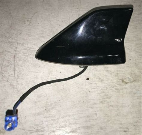 Ford Focus Antenna Aerial Roof Gr T K Aa Shark Fin Silver Mk