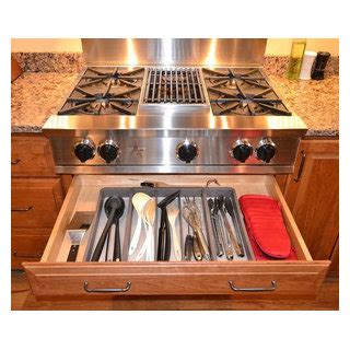 West Chester Kitchen Remodel In Cherry Traditional Kitchen