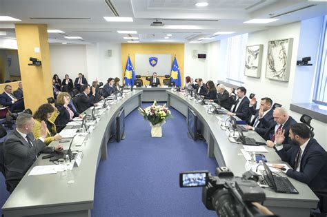 Mbledhja E T E Qeveris E Republik S S Kosov S Zyra E Kryeministrit