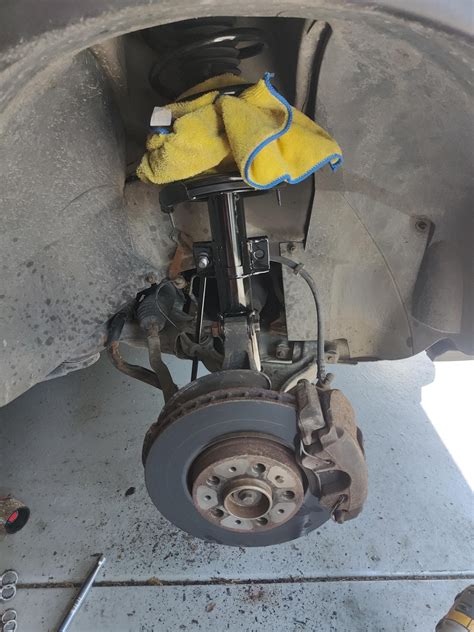 Volvo suspension upgrade... On my 2005 XC70 : r/Volvo