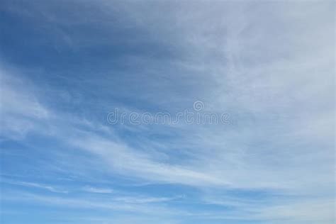 Fondo Blanco Del Blanco De La Nube Del Cielo Azul Cielo Y Nubes