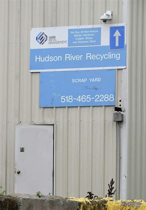 Mercury polluting Hudson River from scrap metal, electronics recycling yard