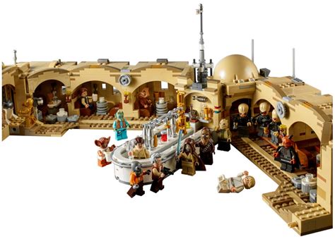 LEGO’s Mos Eisley Cantina Set Lets You Decide Who Shot First