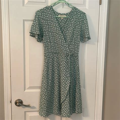 Monteau Dresses Monteau Los Angeles Green Floral Mini Dress Flowy