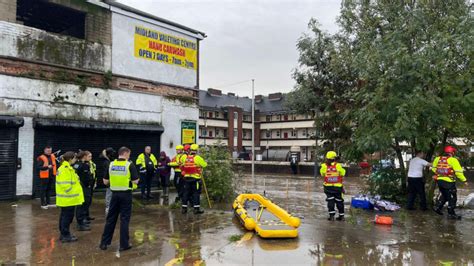 Derbyshire flooding: Risk to life warnings as care home residents ...