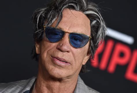 Así Pasó Mickey Rourke De ‘sex Symbol De Los 80 A Adicto A La Cirugía