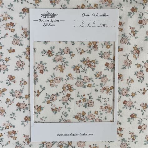 Tissu Fleuri Exclusif Tons Roses Nude Et Roux Fond Ivoire