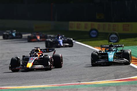 Az FIA megerősítette a Red Bull és az Aston Martin is megszegte a