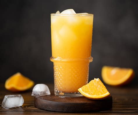 Copo De Suco De Laranja Gelo Foto Premium