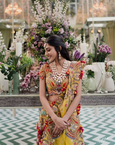 21 Popular Mehndi Function Dresses For An Ultra Chic Look Function