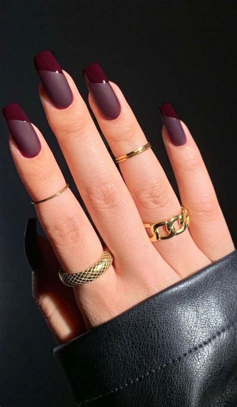 Pin By Eleanor Hayes On Beauty Nails Burgundy Acrylic Nails