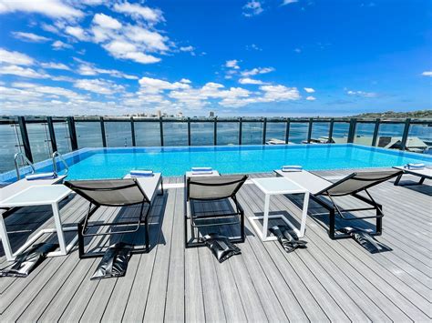 DoubleTree by Hilton Perth Waterfront - Seniors / Over 55's Guide to Perth