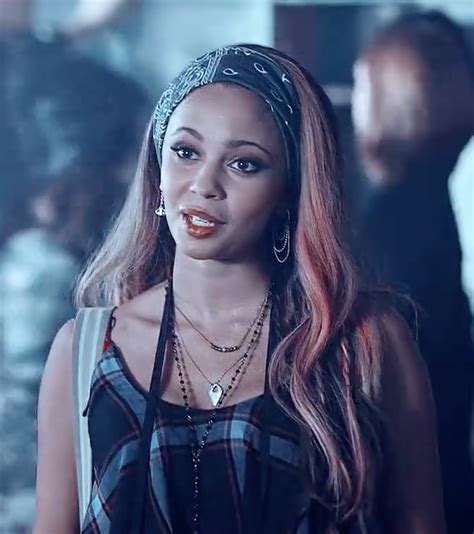 Toni Topaz from Riverdale Riverdale Fashion, Vanessa Morgan, Lionheart ...