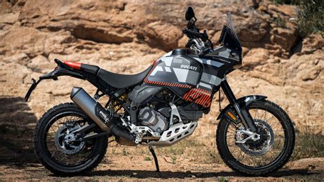 Ducati DesertX 2023 La Offroad Italiana Se Abona Al Negro