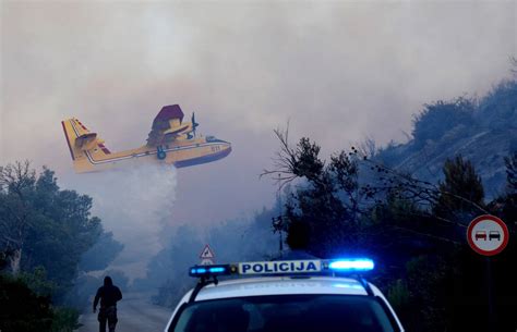 Video Po Ar Kod Ibenika Vatrogasci Stavili Pod Kontrolu Sata