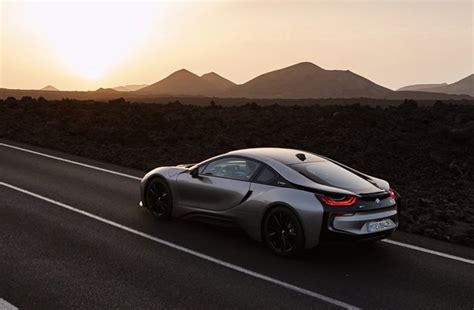 Elétrico Bmw I8 Ganha Versão Roadster Fica Mais Potente E Tem Maior Autonomia Encontracarros