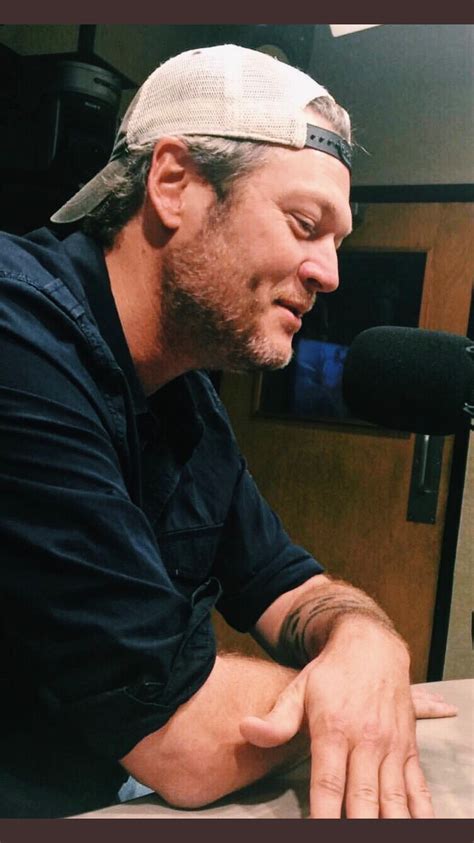 Can I Have Him For Christmas Blake Shelton Baby Blake Shelton Gwen