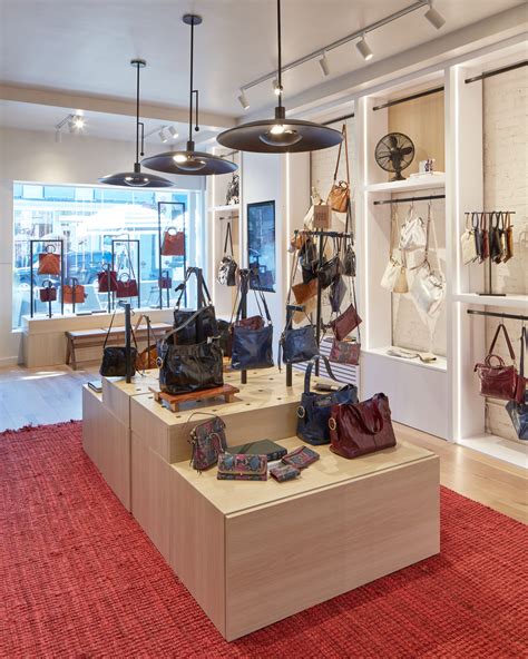 HOBO’s Georgetown Store Makes the Most of Limited Space – Visual