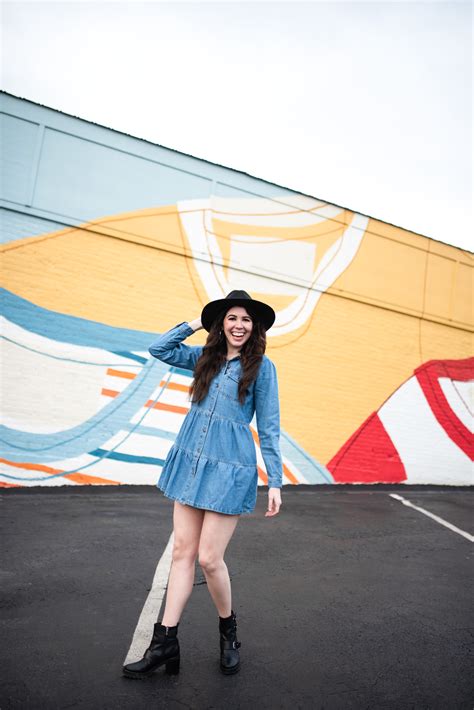 Style Guide What To Wear In Nashville In The Spring Greta Hollar