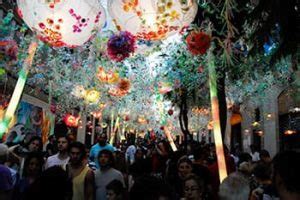 Fiesta de Gracia 2023: The Ultimate Guide To Experience It Like a Local | BrightSide Tours