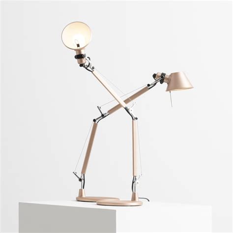 Lampe De Table Tolomeo Micro Artemide Cuivre Made In Design