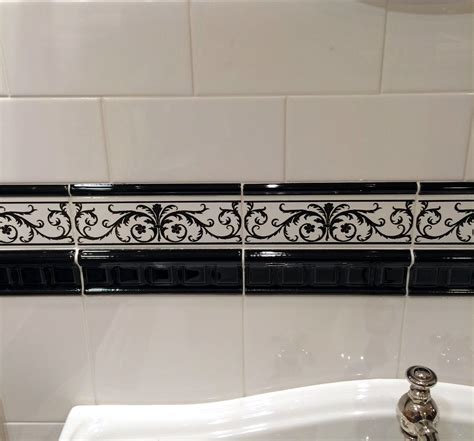 Unique Border Ideas For Bathroom Tiles