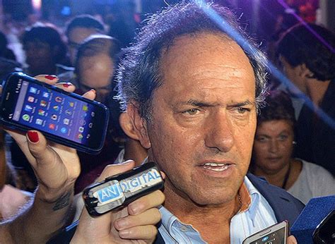 Scioli Están Los Que Creen Que Hay Que Dejar Todo En Manos Del