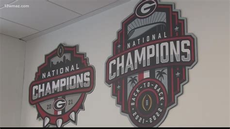 Former Mercer Bear designs 2022 UGA National Championship logo | 13wmaz.com