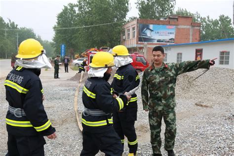 河南淮滨县政府检查组检查乡镇专职消防队建设（组图）