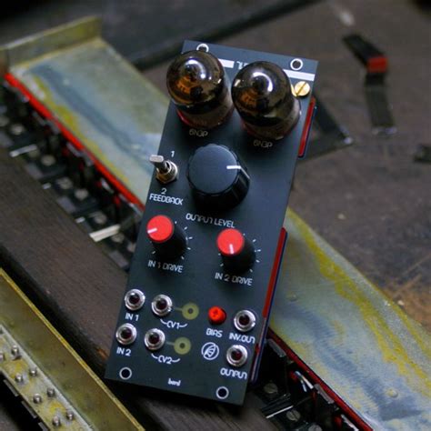 Stream Bard Twins Waveform Shaping By Bard Synthesizers Listen