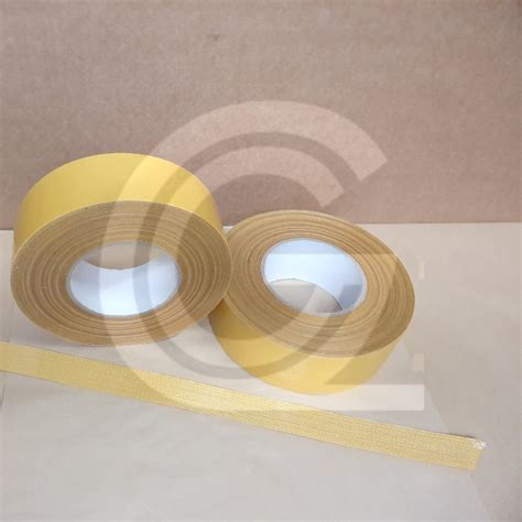 Tape Dubbelzijdig Tapijttape 50 Mm Breed 50 Meter Lang