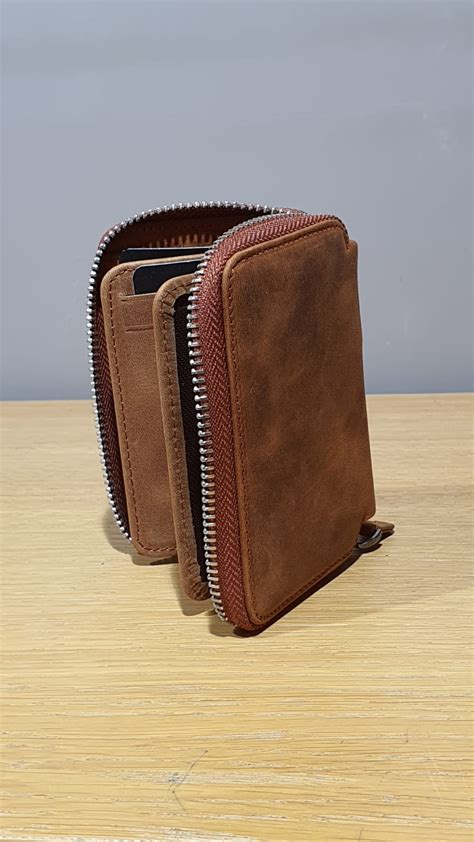 GentWith Raleigh Camel Zippered Leather Wallet - GENT WITH