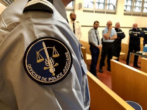 Saint Nazaire Une cérémonie pour seize nouveaux officiers de police