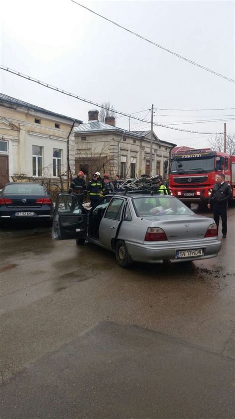 Accident cu două victime într o intersecţie cu probleme din municipiul