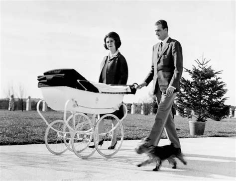 The Prince Juan Carlos With His Daughter Elena 1964 Old Photo 9 9 00 Picclick Au