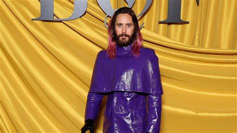 Jared Leto Scala Lempire State Building Arrampicandosi Con I Cavi La