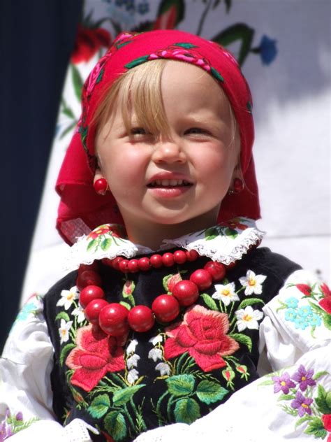 Łowiczanka Zoom Digartpl Folk Costume Polish Girls Polish Folk Art