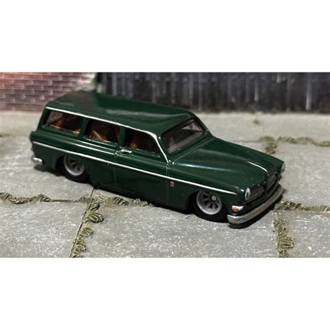 Hot Wheels Volvo Estate P Estate Fast Wagon Shopee Malaysia