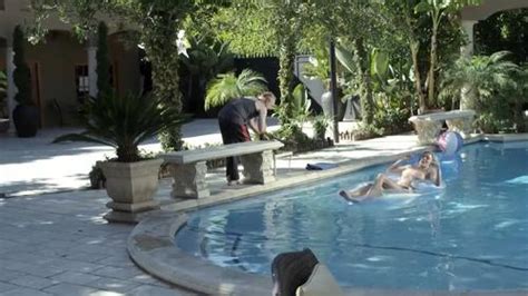 Leilani Sarelle Nude 42 Photos And Uncensored Nude Scenes From Movies And TV Shows 18