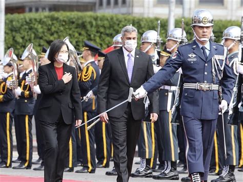 蔡總統軍禮歡迎巴拉圭總統阿布鐸 盼台巴共創疫後經濟繁榮 政治 中央社 Cna