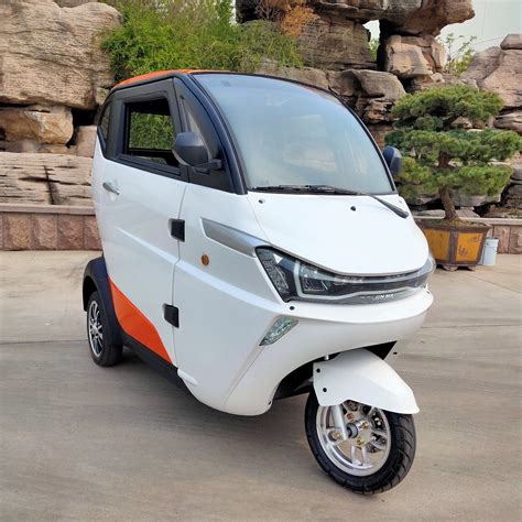 China Full Closed W Light Electric Trike In Denmark Photos