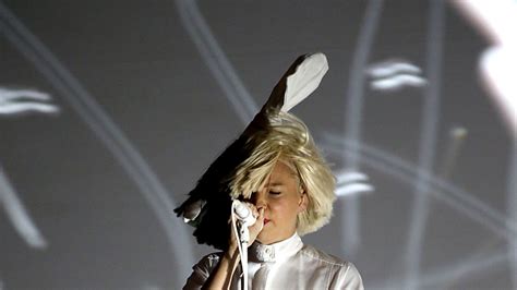 Can You Sia Me Now? Reclusive Singer's Face Revealed