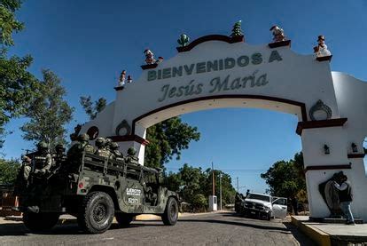 Jes S Mar A Un Pueblo Atrapado En El Fuego Cruzado Del Segundo