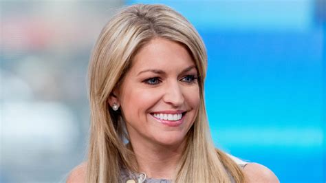 Strange Things About Ainsley Earhardt And Sean Hannity's Relationship