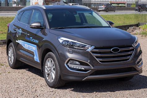 Hyundai Tucson Iii Tl Przed Liftingiem Listwa Przedniego