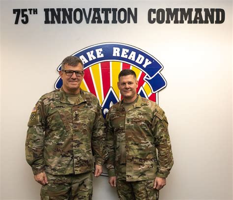 Two Commands One Future 75th Us Army Reserve Innovation Command